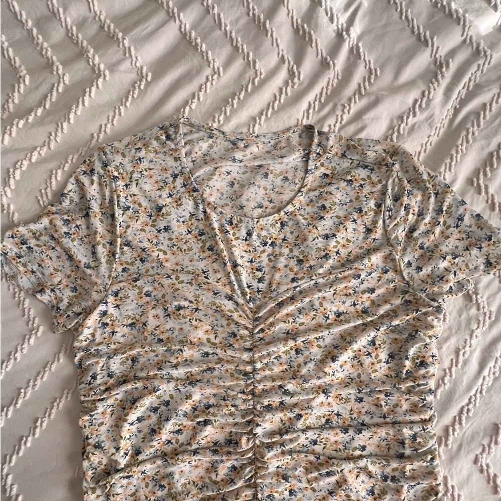 Floral Ruched Short Sleeve Top